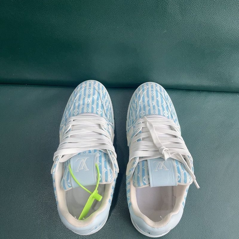 Louis Vuitton Louis Vuitton Blue Low-Top Fashion Sneakers 0079 Size US 9 / IT 39 - 4 Thumbnail