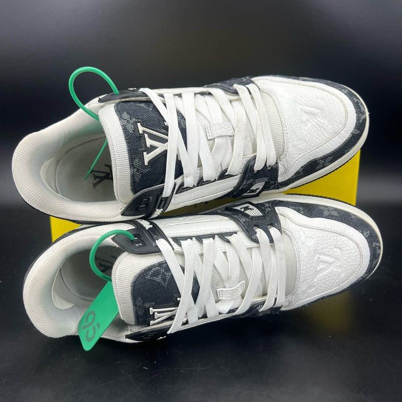 Louis Vuitton Louis Vuitton Trainer Panda Low-Top Sneakers 0079 Size US 10 / IT 40 - 9 Thumbnail