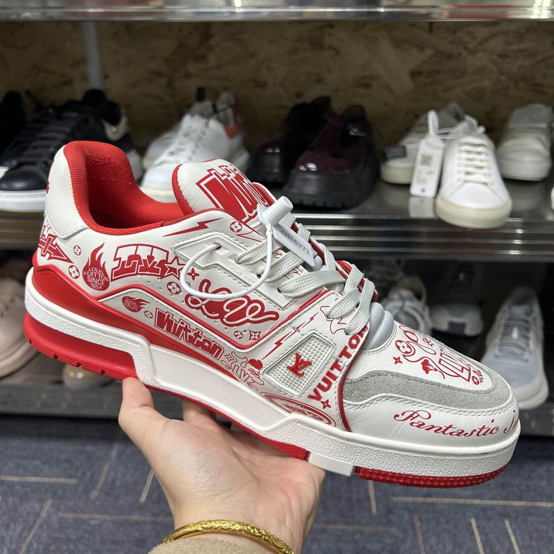 Louis Vuitton Louis Vuitton Limited Edition Sneakers in White Red 0079 Size US 8 / EU 41 - 6 Thumbnail