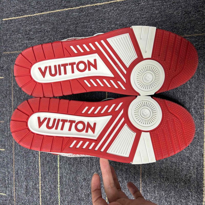 Louis Vuitton Louis Vuitton Limited Edition Sneakers in White Red 0079 Size US 8 / EU 41 - 4 Thumbnail