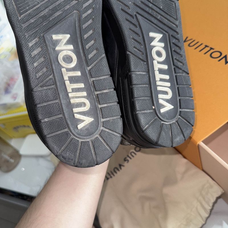 Louis Vuitton Louis Vuitton Trainer Leather Low-Top Sneakers 0079 Size US 8.5 / EU 41-42 - 7 Thumbnail