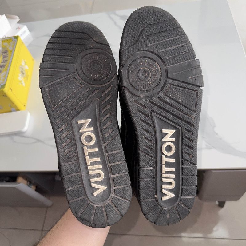 Louis Vuitton Louis Vuitton Trainer Leather Low-Top Sneakers 0079 Size US 8.5 / EU 41-42 - 4 Thumbnail