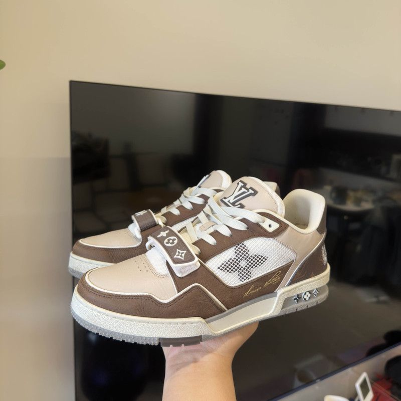 Louis Vuitton Louis Vuitton Trainer Low Top Sneakers in Brown 0079 Size US 8 / EU 41 - 12 Thumbnail