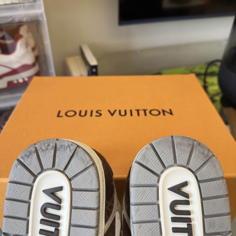 Louis Vuitton Louis Vuitton Trainer Low Top Sneakers in Brown 0079 Size US 8 / EU 41 - 7 Thumbnail