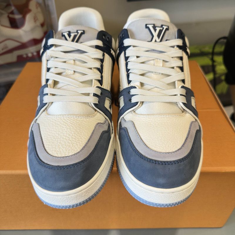 Louis Vuitton Louis Vuitton Blue White Trainer Sneakers for Men and Women 0079 Size US 8.5 / EU 41-42 - 11 Thumbnail