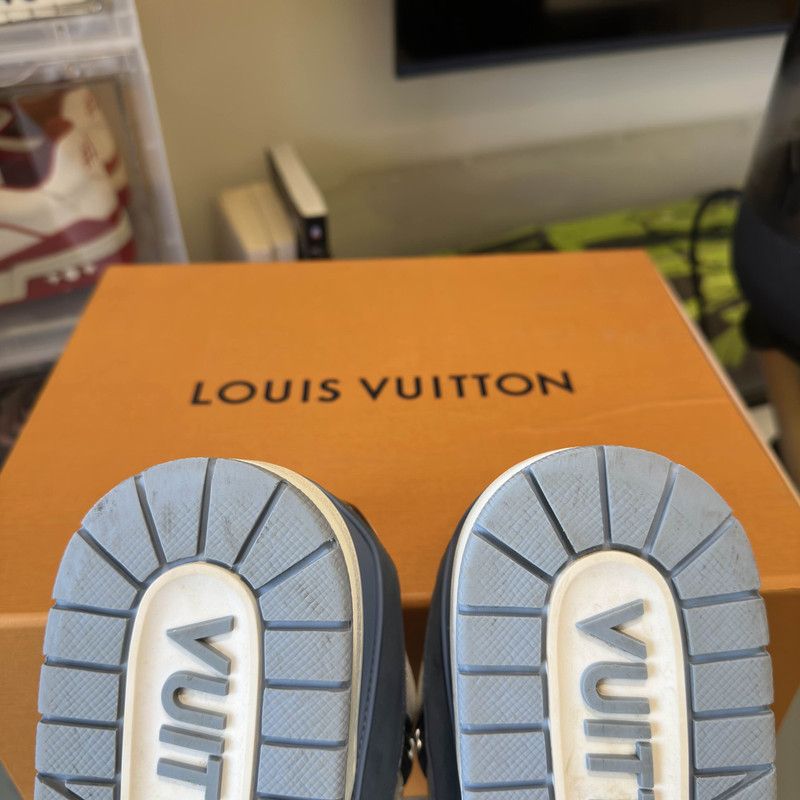 Louis Vuitton Louis Vuitton Blue White Trainer Sneakers for Men and Women 0079 Size US 8.5 / EU 41-42 - 8 Thumbnail
