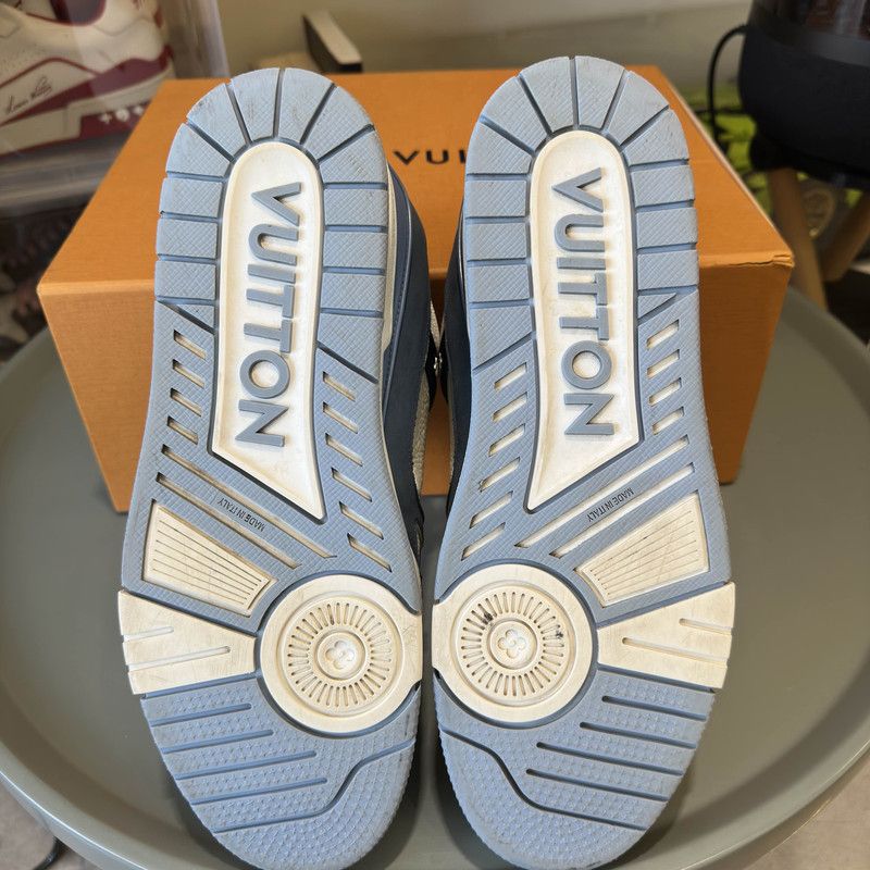Louis Vuitton Louis Vuitton Blue White Trainer Sneakers for Men and Women 0079 Size US 8.5 / EU 41-42 - 4 Thumbnail
