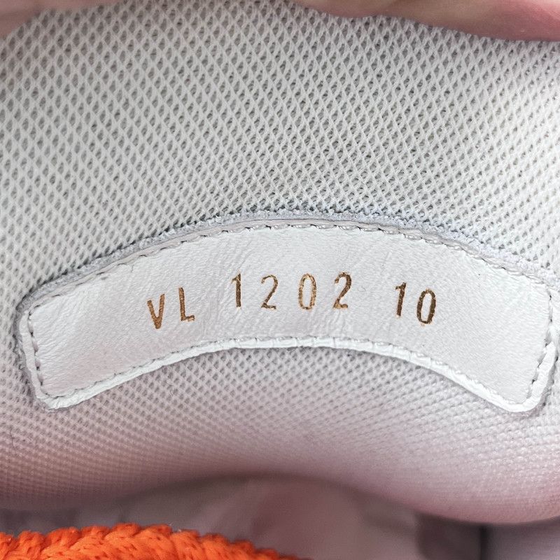 Louis Vuitton Louis Vuitton Trainer Maxi Fashion Sneakers for Men 0079 Size US 10.5 / EU 43-44 - 5 Thumbnail
