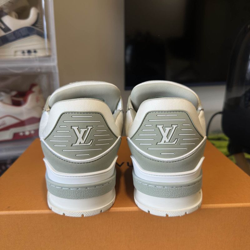 Louis Vuitton Louis Vuitton Low Top Trainer in Dark Green 0079 Size US 8.5 / EU 41-42 - 3 Thumbnail