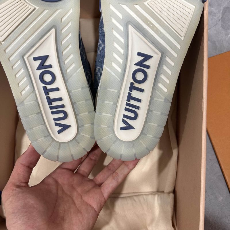 Louis Vuitton Louis Vuitton Blue and White Low-Top Trainers 0079 Size US 8 / EU 41 - 9 Thumbnail