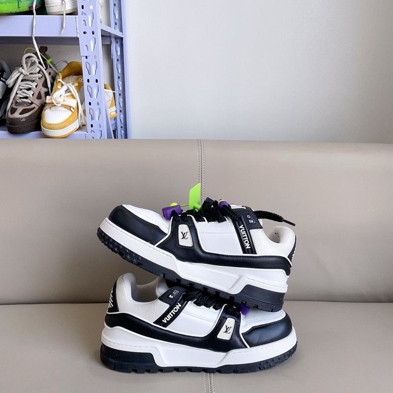 Louis Vuitton Louis Vuitton Trainer Maxi Low-top Sneakers 0079 Size US 11 / EU 44 - 5 Thumbnail