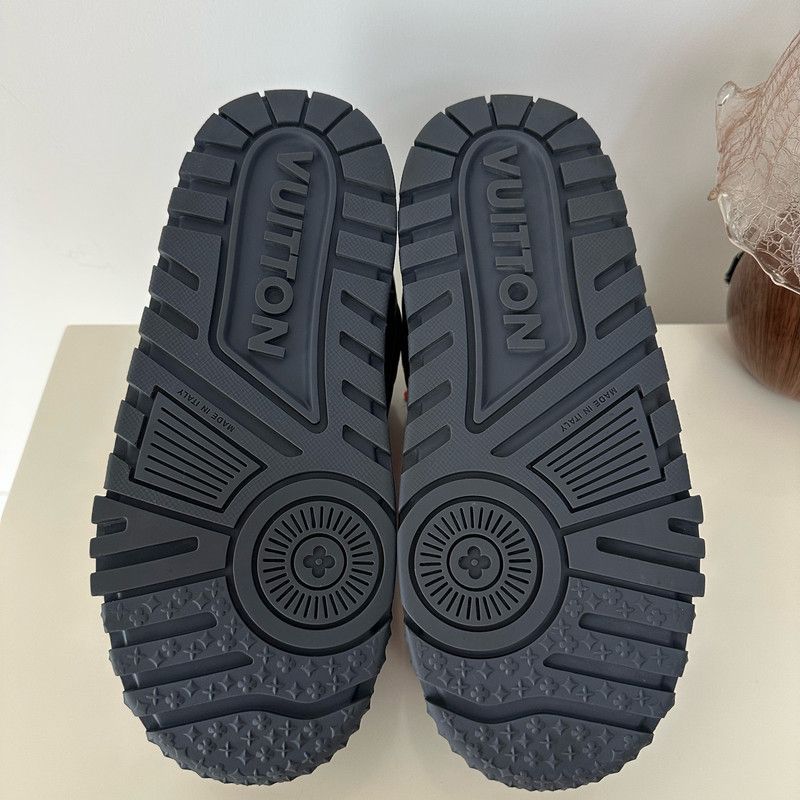 Louis Vuitton Louis Vuitton Trainer Maxi Low-Top Sneakers 0079 Size US 8 / EU 41 - 9 Thumbnail