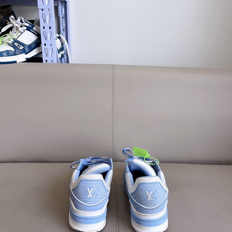 Louis Vuitton Louis Vuitton Trainer Low Top Sneakers for Everyone 0079 Size US 10.5 / EU 43-44 - 3 Thumbnail