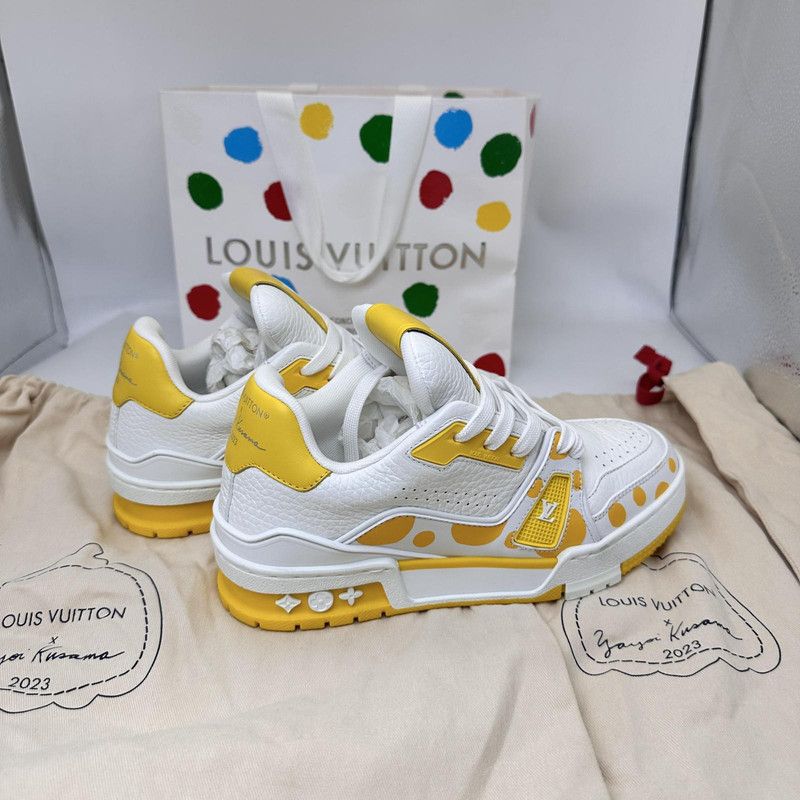 Louis Vuitton Yayoi Kusama x Louis Vuitton Stylish Low-Top Trainers 0079 Size US 5.5 / EU 38 - 7 Thumbnail