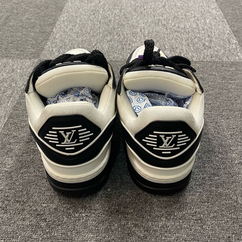 Louis Vuitton Louis Vuitton Trainer Maxi Low Top Sneakers 0079 Size US 8.5 / EU 41-42 - 4 Thumbnail