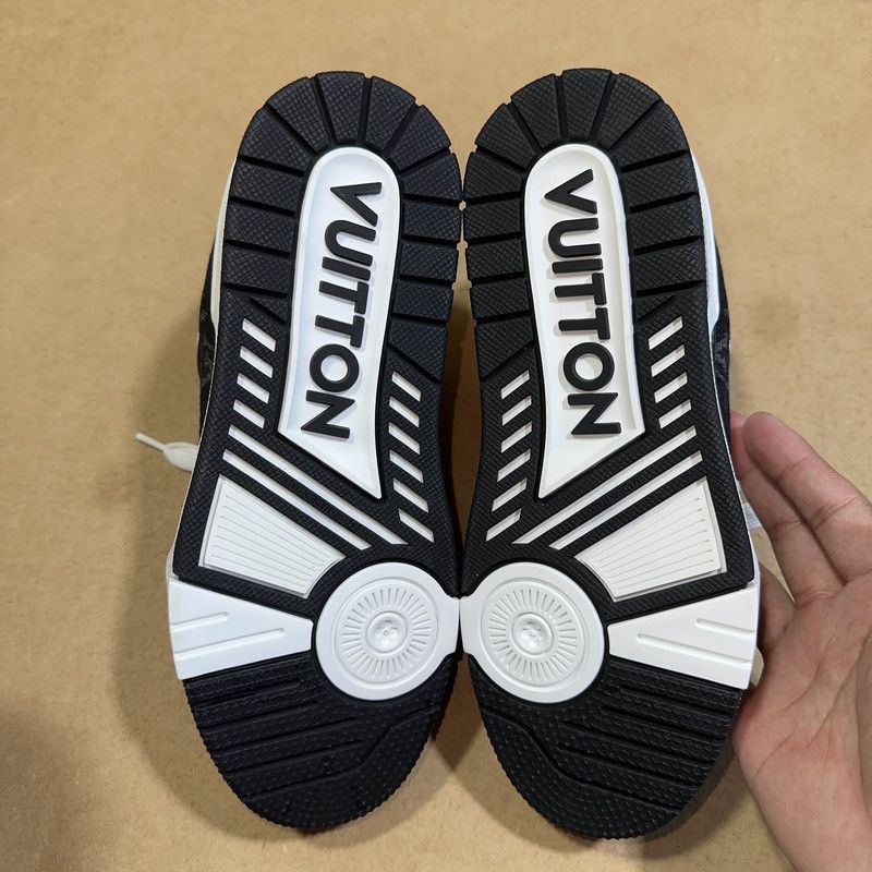 Louis Vuitton Louis Vuitton Panda Print Low-Top Sneakers 0079 Size US 6.5 / EU 39-40 - 4 Thumbnail