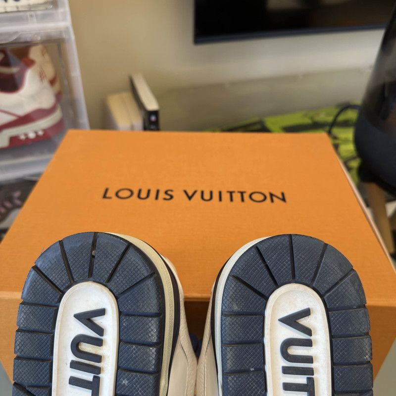 Louis Vuitton Louis Vuitton Low-top Stylish Trainers for Men and Women 0079 Size US 8.5 / EU 41-42 - 7 Thumbnail