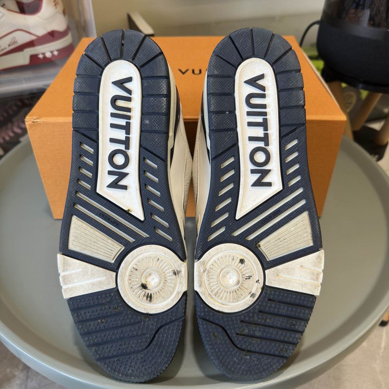 Louis Vuitton Louis Vuitton Low-top Stylish Trainers for Men and Women 0079 Size US 8.5 / EU 41-42 - 4 Thumbnail