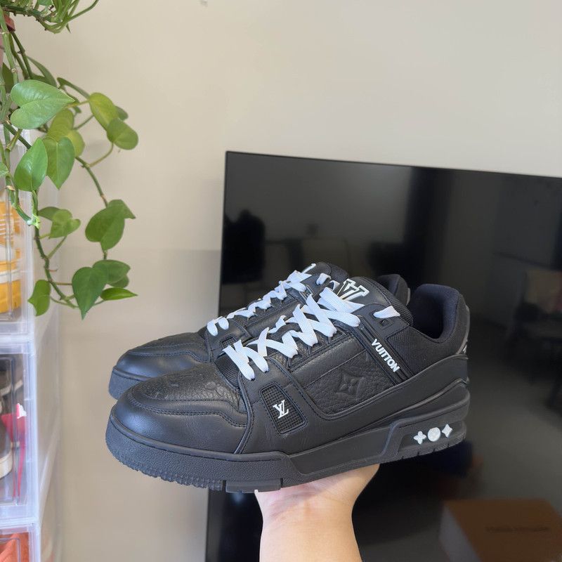 Louis Vuitton Louis Vuitton Trainer Black Leather Low-Top Sneakers 0079 Size US 8.5 / EU 41-42 - 12 Thumbnail