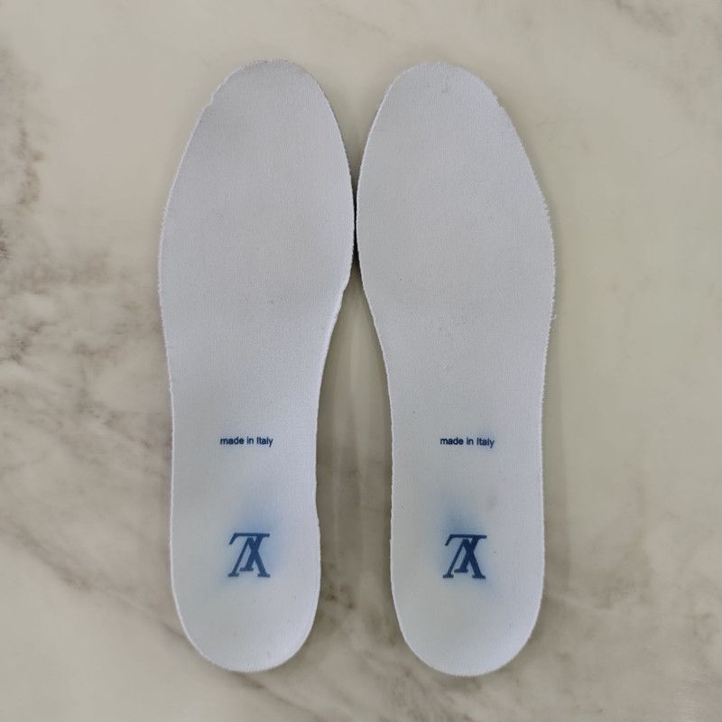 Louis Vuitton Louis Vuitton Trainer Low Top Fashion Sneakers for Men 0079 Size US 8 / EU 41 - 10 Thumbnail