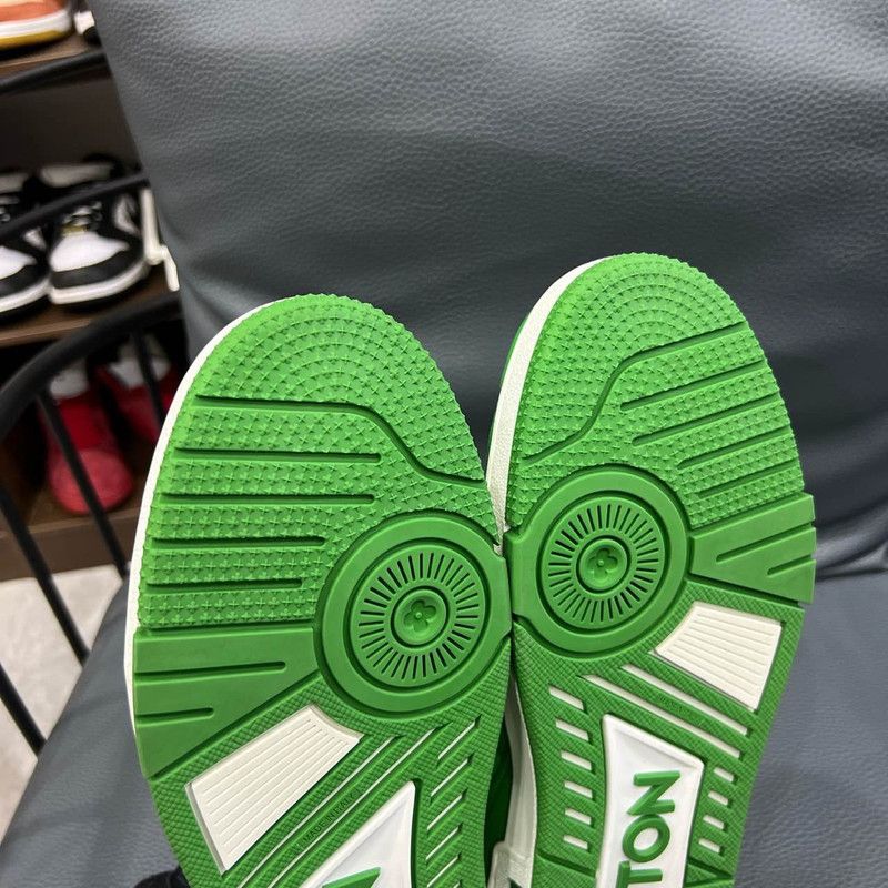 Louis Vuitton Louis Vuitton Trainer Leather Low-Top Sneakers 0079 Size US 10.5 / EU 43-44 - 7 Thumbnail