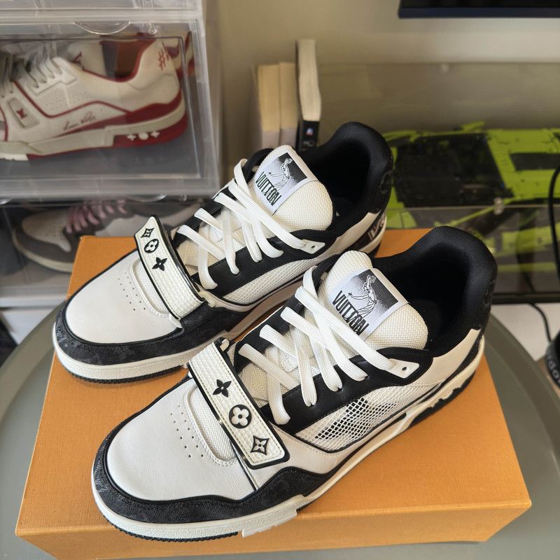 Louis Vuitton Louis Vuitton Trainer Low Top Fashion Sneakers for Everyone 0079 Size US 9.5 / EU 42-43 - 9 Thumbnail