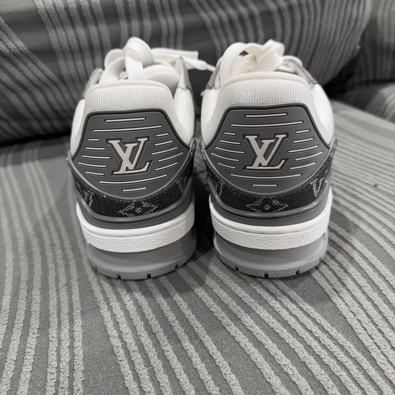 Louis Vuitton Louis Vuitton Trainer Low Top Sneakers 0079 Size US 8 / EU 41 - 3 Thumbnail