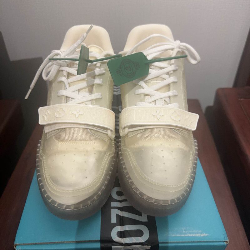 Louis Vuitton Louis Vuitton Transparent Logo Fashion Sneakers 0079 Size US 8.5 / EU 41-42 - 2 Thumbnail
