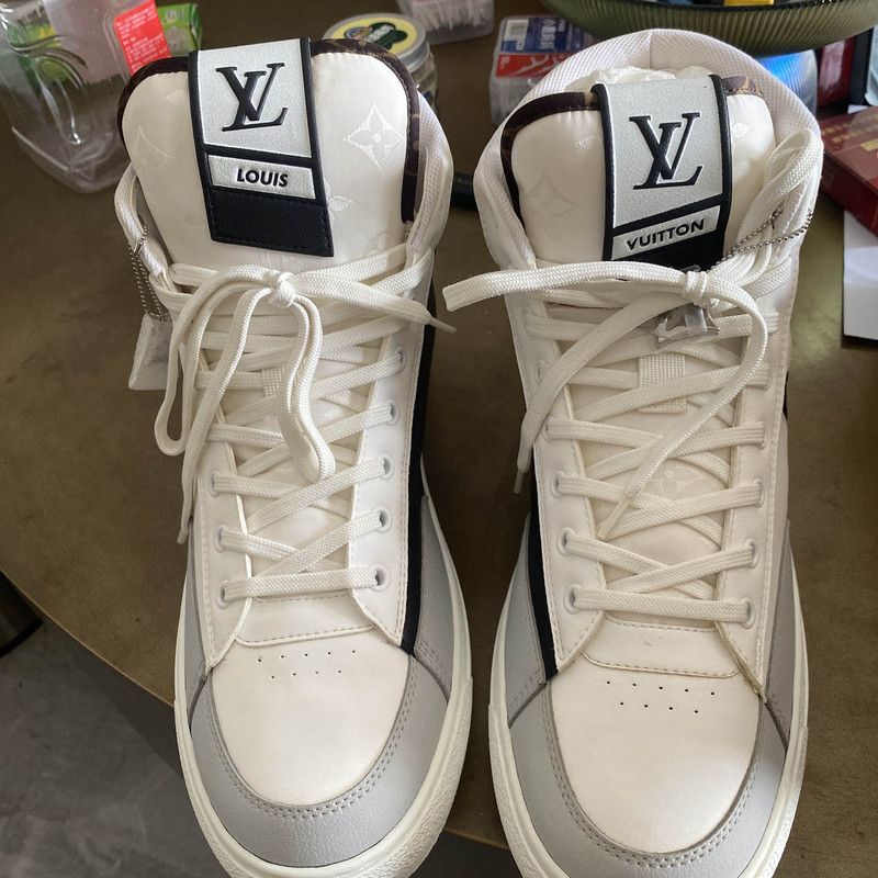 Louis Vuitton Louis Vuitton Charlie High-Top Fashion Sneakers 0079 Size US 9.5 / EU 42-43 - 2 Thumbnail