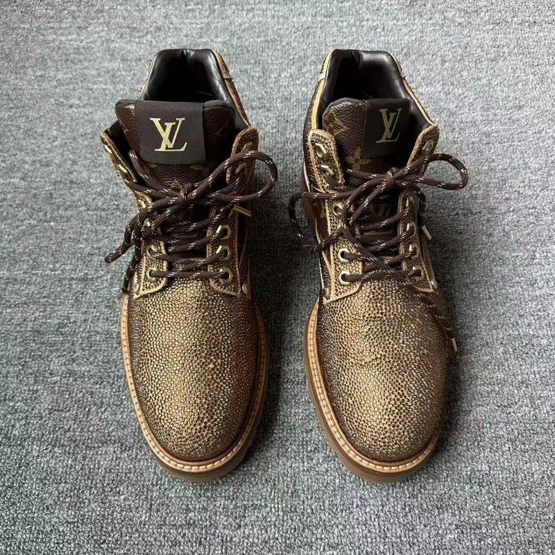 Louis Vuitton Louis Vuitton Sparkling Monogram Martin Boots 0079 Size US 9 / EU 42 - 2 Thumbnail