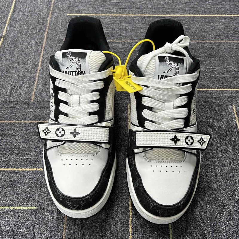 Louis Vuitton Louis Vuitton Trainer Black and White Sneakers 0079 Size US 7.5 / EU 40-41 - 2 Thumbnail