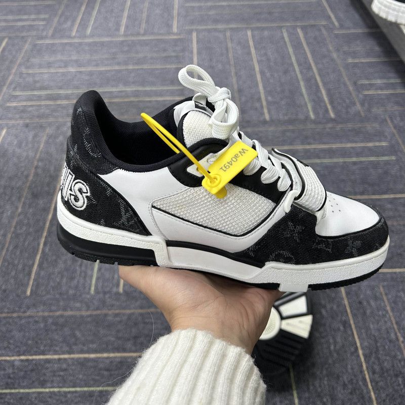 Louis Vuitton Louis Vuitton Trainer Black and White Sneakers 0079 Size US 7.5 / EU 40-41 - 7 Thumbnail