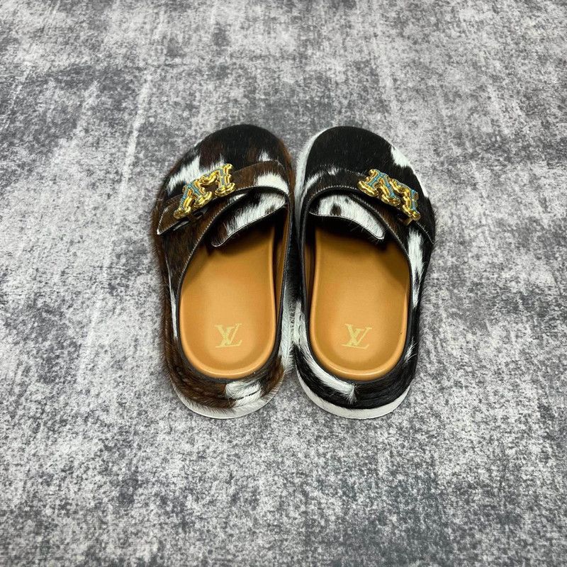 Louis Vuitton Easy Black Leather Slip-On Mules 0079