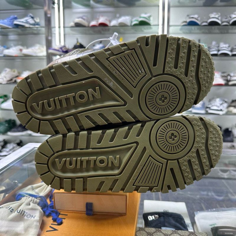 Louis Vuitton Louis Vuitton Trainer Maxi Green Low-Top Sneakers 0079 Size US 9.5 / EU 42-43 - 4 Thumbnail