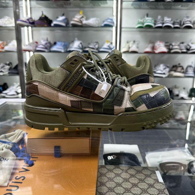 Louis Vuitton Louis Vuitton Trainer Maxi Green Low-Top Sneakers 0079 Size US 9.5 / EU 42-43 - 8 Thumbnail