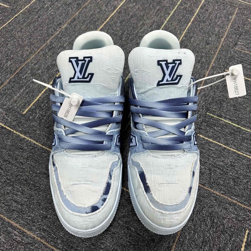 Louis Vuitton Louis Vuitton Trainer Round Toe Sneakers in Denim Blue 0079 Size US 8.5 / EU 41-42 - 2 Thumbnail