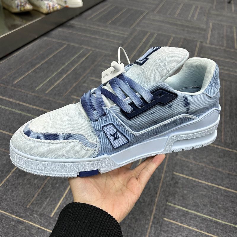 Louis Vuitton Louis Vuitton Trainer Round Toe Sneakers in Denim Blue 0079 Size US 8.5 / EU 41-42 - 7 Thumbnail