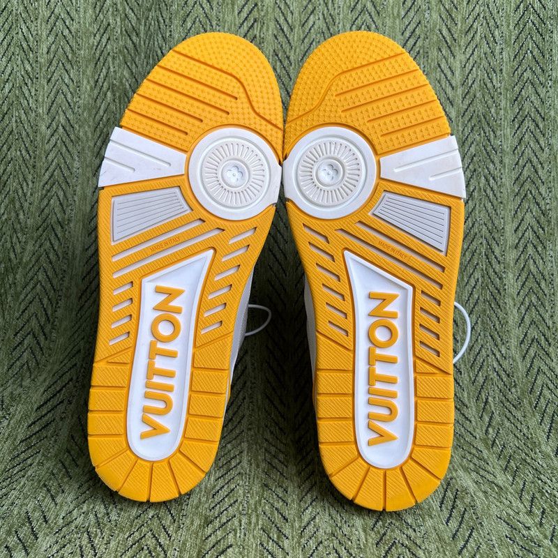 Louis Vuitton Louis Vuitton Classic Signature Low-Top Sneakers 0079 Size US 9.5 / EU 42-43 - 4 Thumbnail