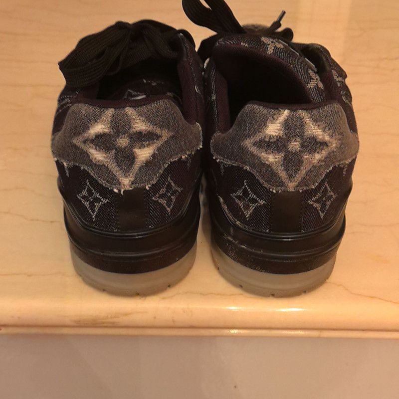 Louis Vuitton Louis Vuitton Trainer Low-Top Sneakers in Black 0079 Size US 9.5 / EU 42-43 - 3 Thumbnail