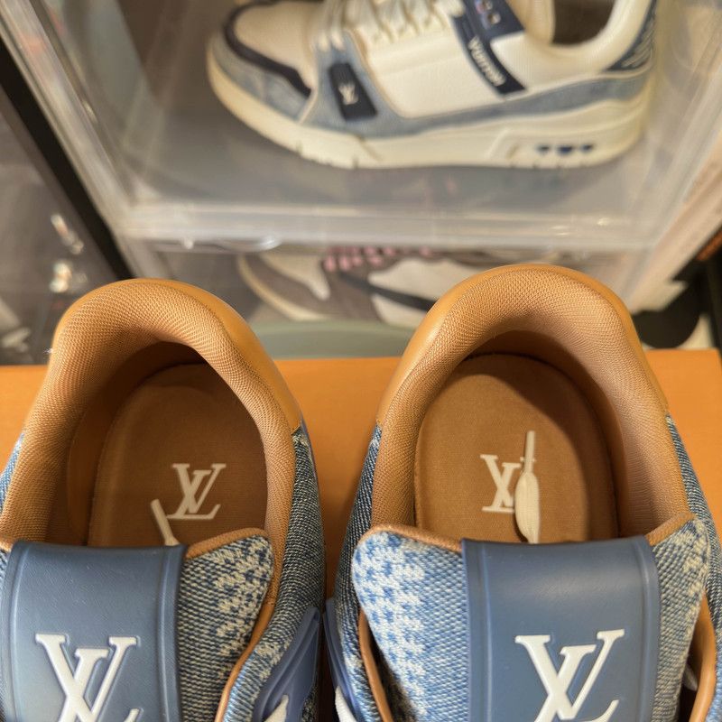 Louis Vuitton Louis Vuitton Trainer Leather Low-Top Sneakers 0079 Size US 9.5 / EU 42-43 - 12 Thumbnail