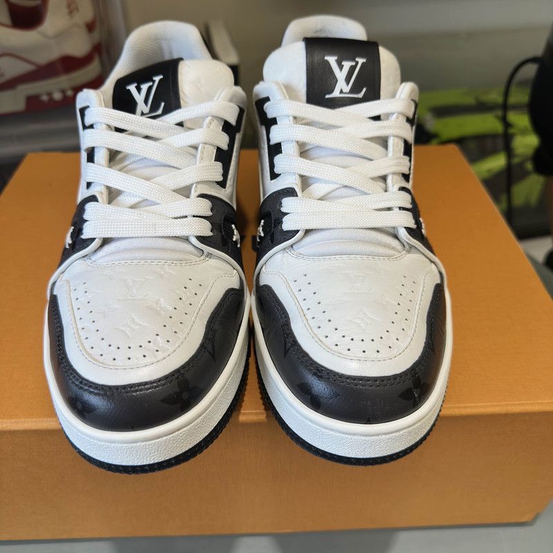 Louis Vuitton Louis Vuitton Trainer Low Fashion Sneakers 0079 Size US 8.5 / EU 41-42 - 11 Thumbnail