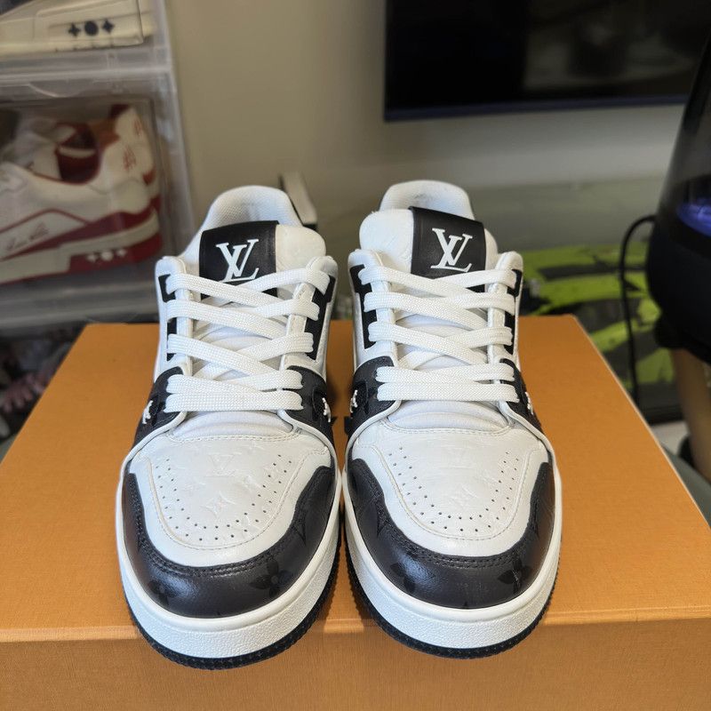 Louis Vuitton Louis Vuitton Trainer Low Fashion Sneakers 0079 Size US 8.5 / EU 41-42 - 2 Thumbnail