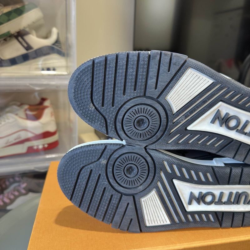 Louis Vuitton Louis Vuitton Trainer Low Fashion Sneakers 0079 Size US 8.5 / EU 41-42 - 7 Thumbnail
