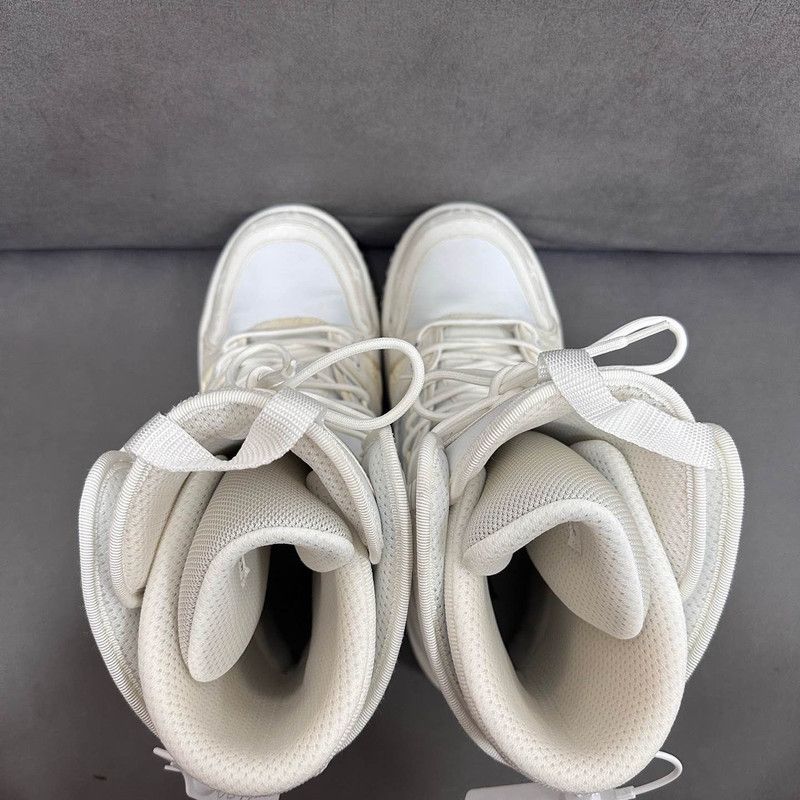 Louis Vuitton Louis Vuitton White Trainer Snow Boots for Men 0079 Size US 9.5 / EU 42-43 - 6 Thumbnail