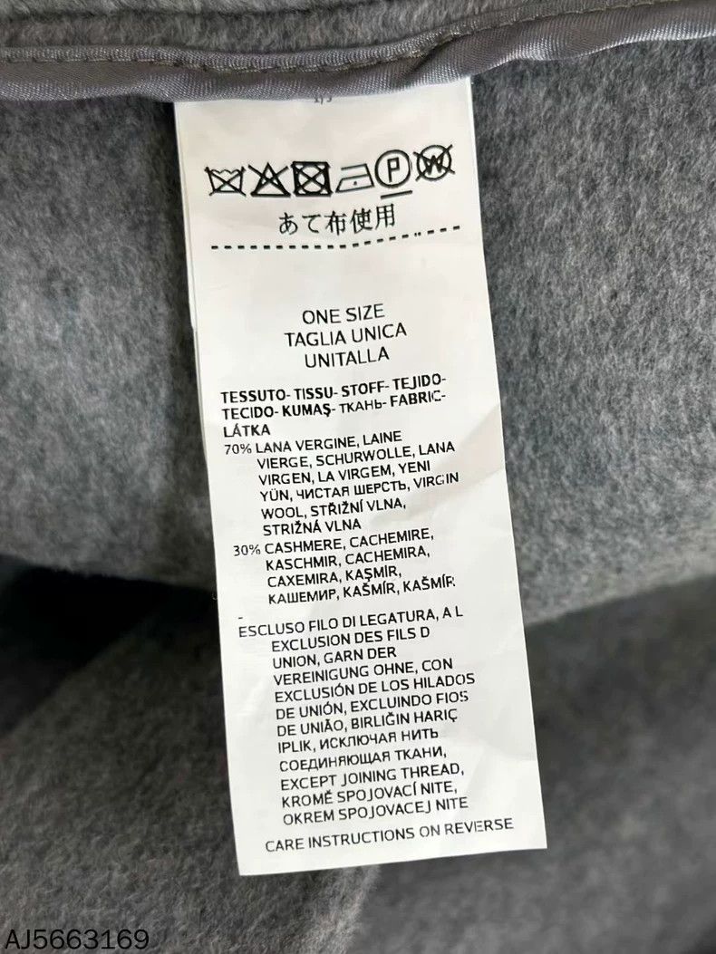 Max Mara gray wool cape coat by MaxMara Size US M / EU 48-50 / 2 - 5 Thumbnail