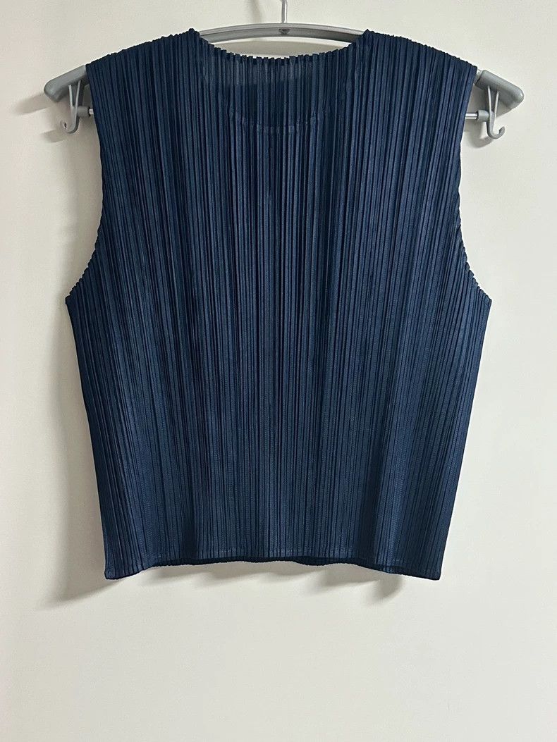 Issey Miyake pleats please issey miyake sleeveless top Size S / US 4 / IT 40 - 2 Thumbnail