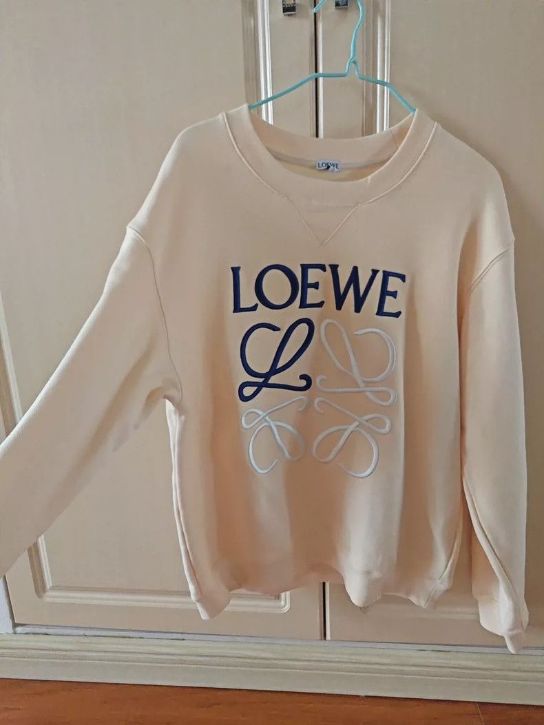 Adidas beige sweatshirt with classic embroidered logo Size US M / EU 48-50 / 2 - 7 Thumbnail
