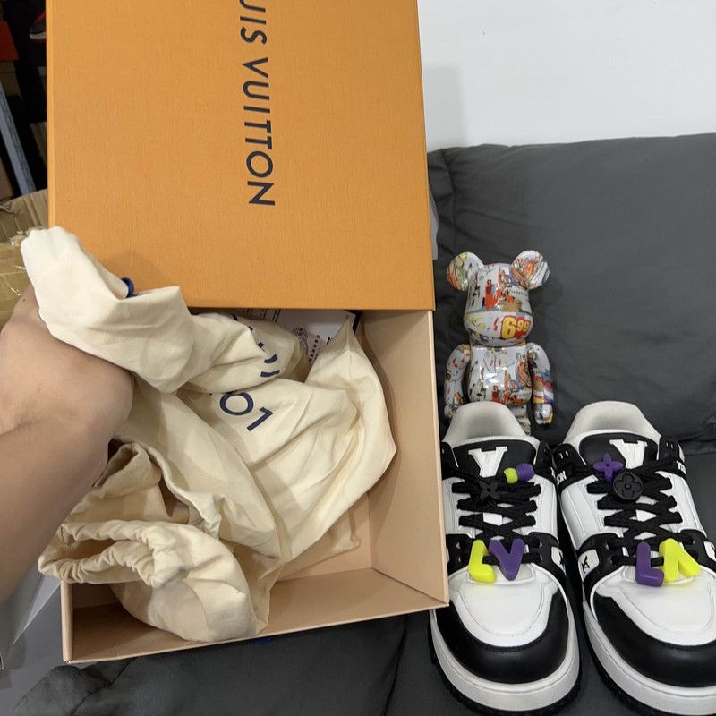 Louis Vuitton Louis Vuitton Trainer Maxi Low-Top Sneakers 0079 Size US 10.5 / EU 43-44 - 6 Thumbnail