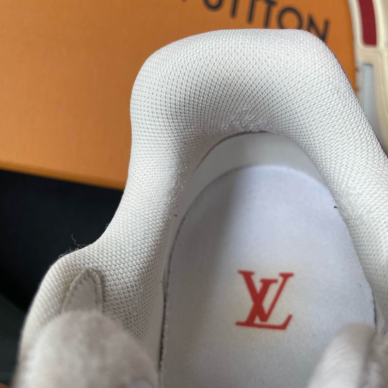 Louis Vuitton Louis Vuitton Retro White Red Trainer Sneakers 0079 Size US 8.5 / EU 41-42 - 10 Thumbnail