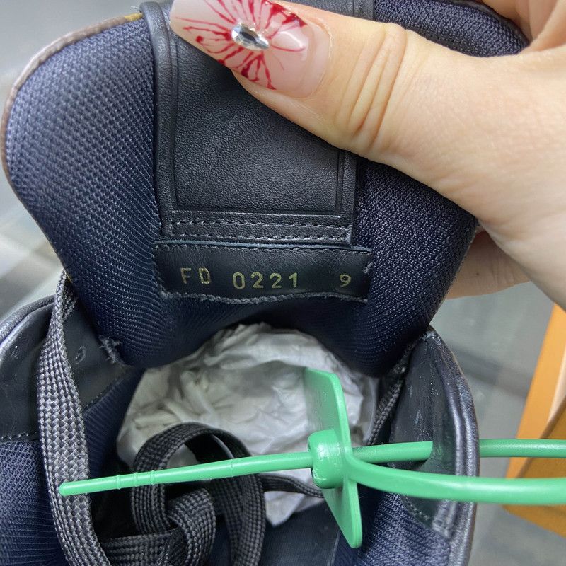 Louis Vuitton Louis Vuitton Trainer Sneakers in Lakers Purple 0079 Size US 10.5 / EU 43-44 - 5 Thumbnail